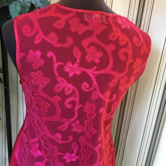 NINE and Co red satin look tank size med - Picture 13 of 16